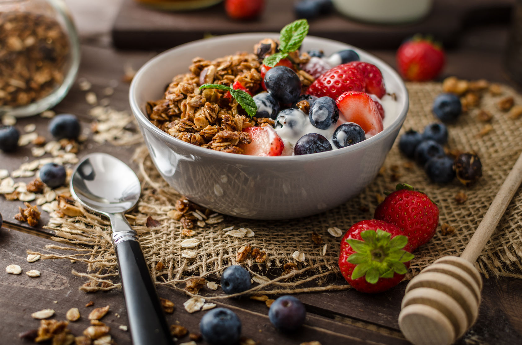 Make Your Own Healthy Crunchy Granola